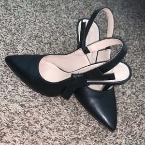 Black Point Toe Pump